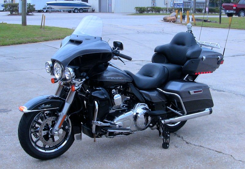 LegUp LandinGear - 88-UP Harley Touring