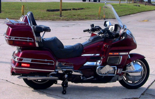 landing gear goldwing 1500 LegUp LandinGear